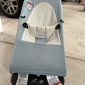 Baby Bouncer in Gray by BabyBjörn